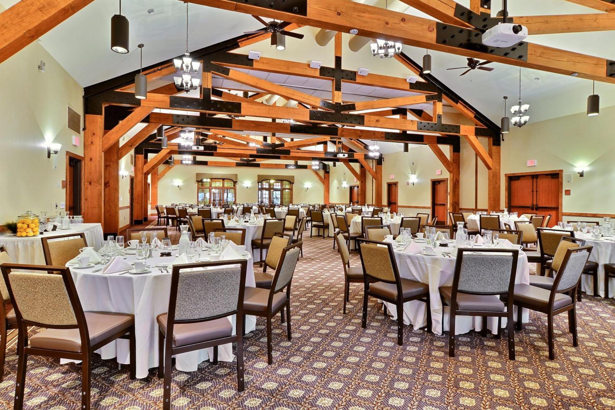 Pine Barn Hotel