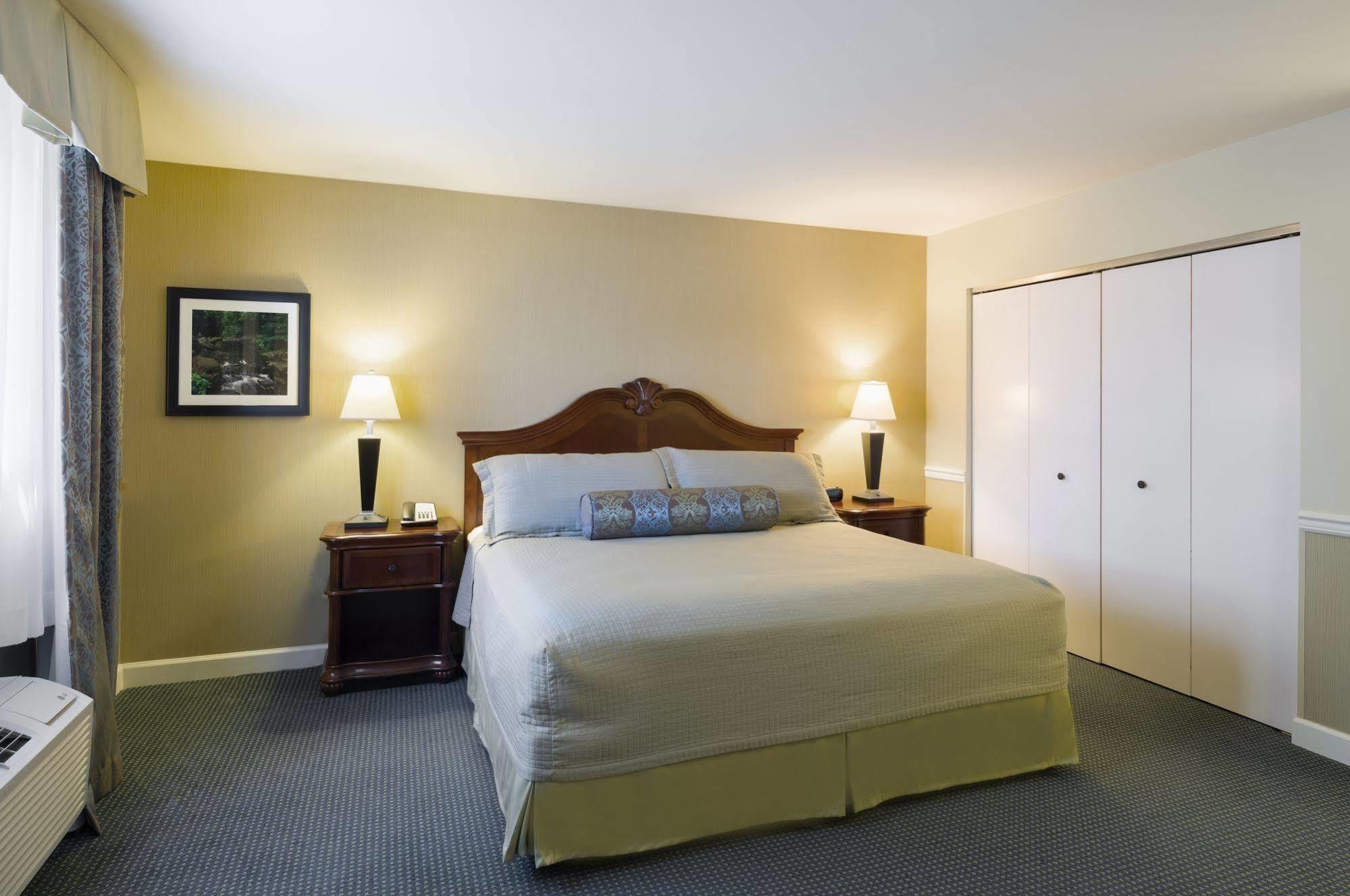 Hotel Pine Barn 3*